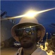 Chico que sabe mucha lengua castellana y literatura hasta el nivel bachillerato